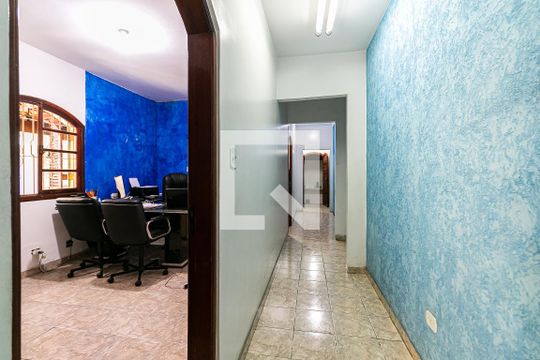 Corredor de casa para alugar com 8 quartos, 384m² em Cidade Mãe do Céu, São Paulo