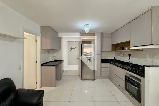 Sala de apartamento à venda com 1 quarto, 32m² em Jardim Caravelas, São Paulo