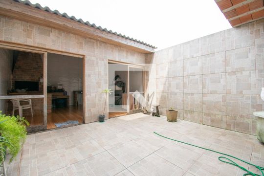 Pátio de casa à venda com 3 quartos, 175m² em Aberta dos Morros, Porto Alegre
