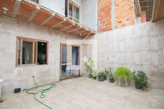 Pátio de casa à venda com 3 quartos, 175m² em Aberta dos Morros, Porto Alegre