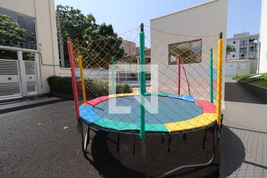 Área comum - Playground de apartamento para alugar com 2 quartos, 50m² em Tubalina, Uberlândia