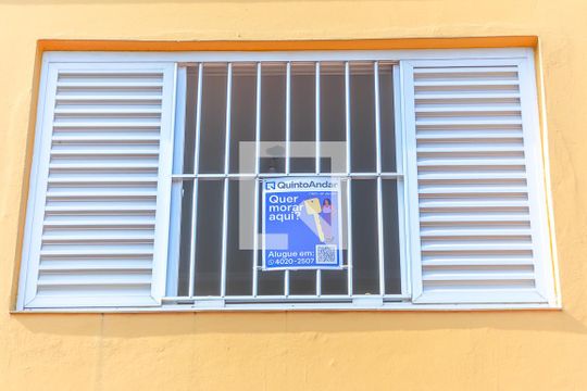 Placa de apartamento para alugar com 2 quartos, 60m² em Baeta Neves, São Bernardo do Campo