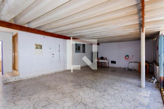 Garagem de casa à venda com 5 quartos, 280m² em Jardim Aida, Guarulhos