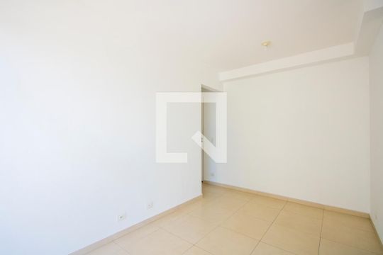 Sala de apartamento para alugar com 2 quartos, 45m² em Vila Homero Thon, Santo André