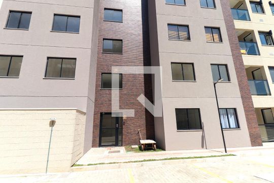 Fachada do bloco de apartamento para alugar com 2 quartos, 51m² em Pedro Moro, São José dos Pinhais