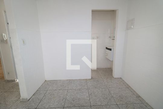 Cozinha de apartamento para alugar com 2 quartos, 80m² em Vila Gustavo, São Paulo