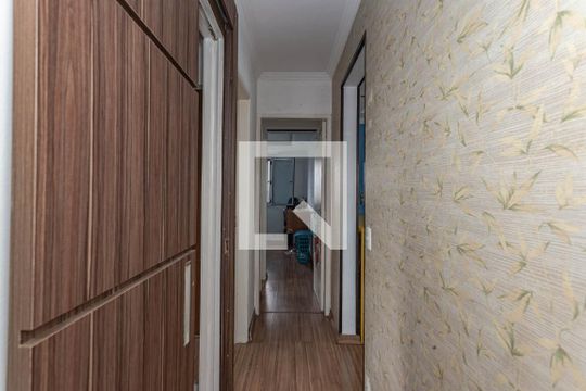 Corredor de apartamento à venda com 3 quartos, 80m² em Vila das Mercês, São Paulo