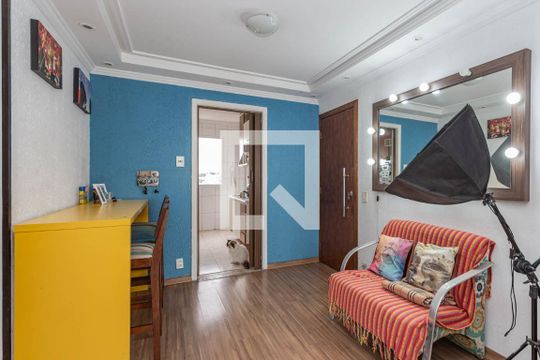 Sala de apartamento à venda com 3 quartos, 80m² em Vila das Mercês, São Paulo