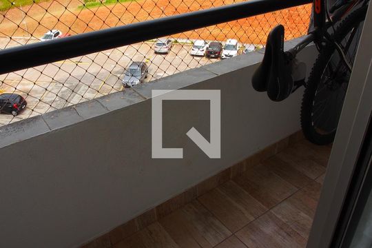 Sacada de apartamento à venda com 3 quartos, 70m² em Anhangabaú, Jundiaí