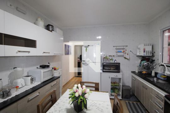 Cozinha de casa à venda com 2 quartos, 140m² em Parque Císper, São Paulo