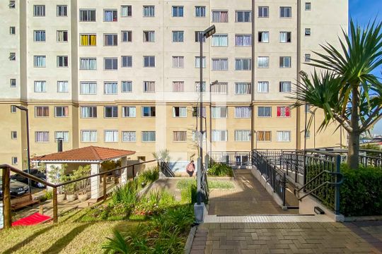 Fachada de apartamento para alugar com 2 quartos, 36m² em Parque São Vicente, Santo André