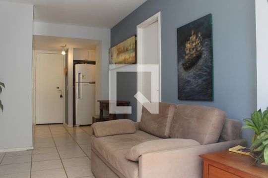 Sala de apartamento para alugar com 1 quarto, 40m² em Botafogo, Rio de Janeiro