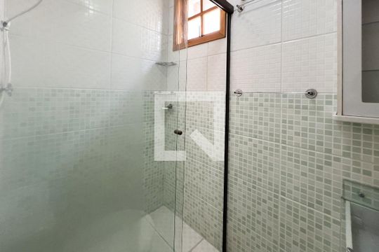 Banheiro da Suíte de casa para alugar com 3 quartos, 230m² em Indianópolis, São Paulo