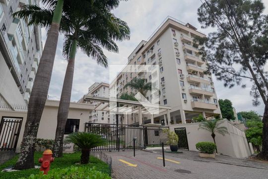 Fachada de apartamento à venda com 2 quartos, 56m² em Pechincha, Rio de Janeiro