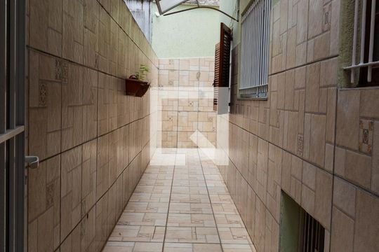 Área comum de casa à venda com 3 quartos, 136m² em Parque Ipê, São Paulo