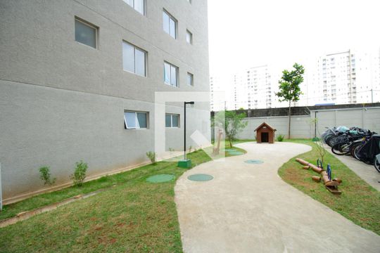 Área comum de apartamento para alugar com 2 quartos, 45m² em Usina Piratininga, São Paulo