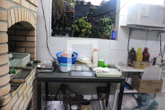 Churrasqueira de casa para alugar com 5 quartos, 400m² em Vila Galvão, Guarulhos