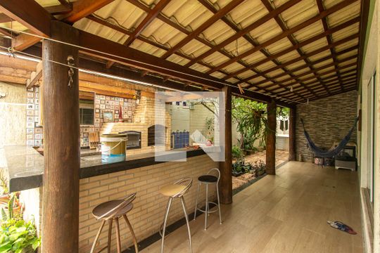Varanda Gourmet de casa para alugar com 3 quartos, 260m² em Guaratiba, Rio de Janeiro