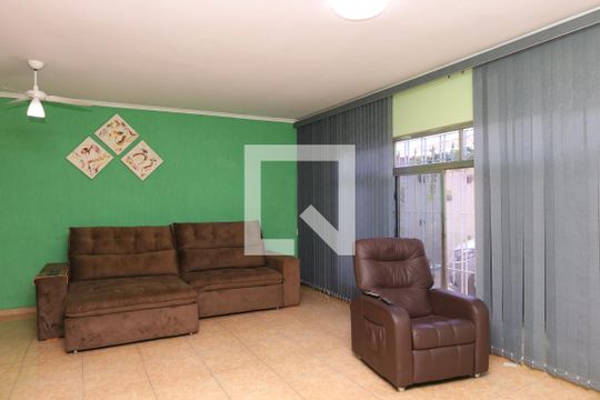 Sala de casa à venda com 4 quartos, 250m² em Jardim Sao Carlos (zona Leste), São Paulo