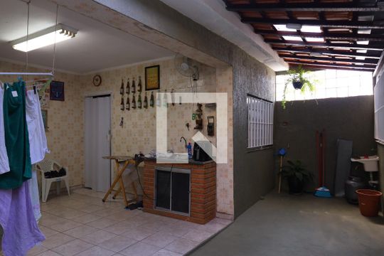 Área de Serviço de casa à venda com 4 quartos, 250m² em Jardim Sao Carlos (zona Leste), São Paulo