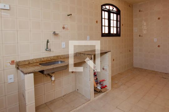 Cozinha de casa de condomínio à venda com 3 quartos, 140m² em Recreio dos Bandeirantes, Rio de Janeiro