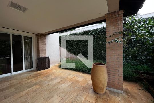 Área comum de casa à venda com 4 quartos, 700m² em Parque Taquaral, Campinas