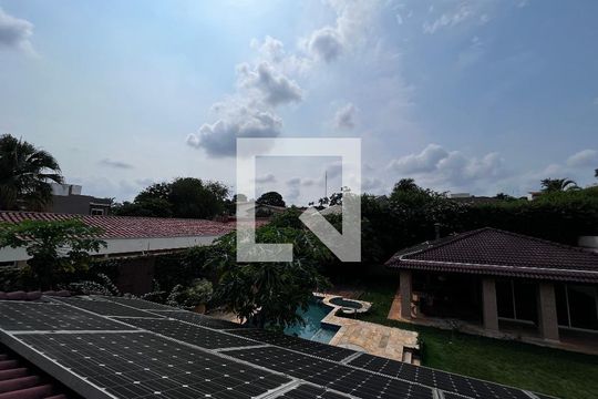 Vista de casa à venda com 4 quartos, 700m² em Parque Taquaral, Campinas