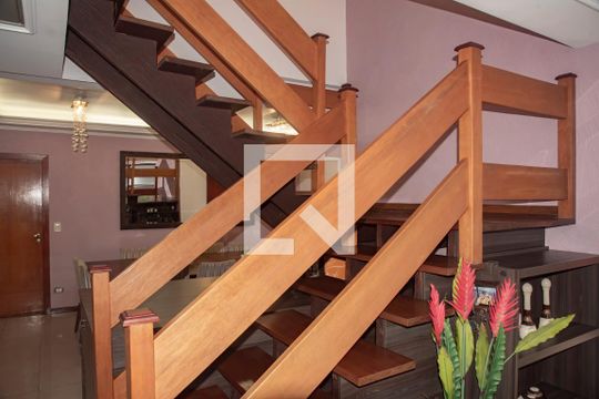 Sala/Acesso ao 2° Piso de casa à venda com 4 quartos, 280m² em Saúde, São Paulo