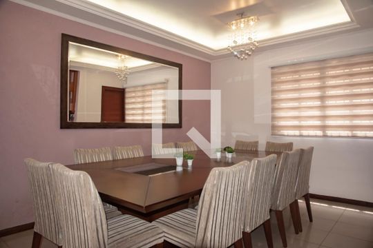 Sala de Jantar de casa à venda com 4 quartos, 280m² em Saúde, São Paulo
