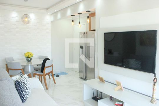 Sala de apartamento para alugar com 2 quartos, 61m² em Jardim Bom Clima, Guarulhos