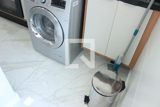 Área de Serviço de apartamento para alugar com 2 quartos, 61m² em Jardim Bom Clima, Guarulhos