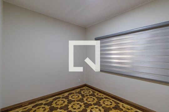 Casa para alugar com 3 quartos, 310m² em Vila Guilhermina, São Paulo