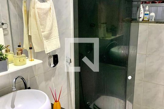 Banheiro de apartamento à venda com 2 quartos, 77m² em Maria da Graça, Rio de Janeiro