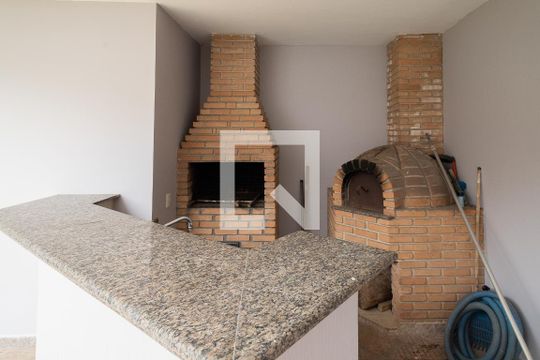 Área Externa de casa à venda com 4 quartos, 560m² em Parque dos Passaros, São Bernardo do Campo