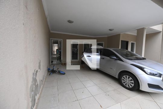 Garagem de casa à venda com 4 quartos, 192m² em Setor Jaó, Goiânia