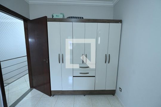 Quarto 2 de casa à venda com 4 quartos, 192m² em Setor Jaó, Goiânia