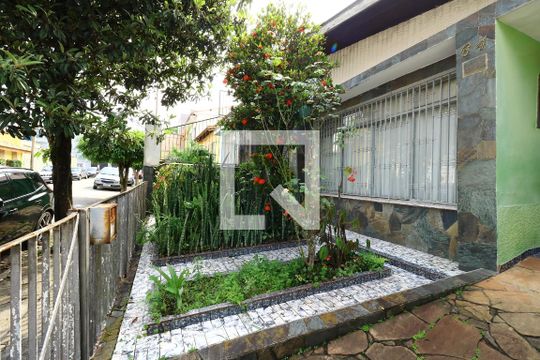 Jardim de casa à venda com 2 quartos, 336m² em Jardim Bela Vista, Santo André