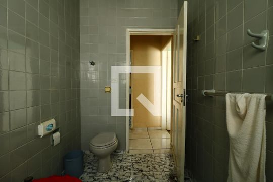 Banheiro de casa à venda com 2 quartos, 336m² em Jardim Bela Vista, Santo André