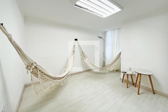 Quarto 2 de apartamento para alugar com 2 quartos, 50m² em Centro Histórico, Porto Alegre