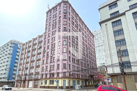 Fachada de apartamento para alugar com 2 quartos, 50m² em Centro Histórico, Porto Alegre
