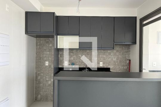 Cozinha de apartamento à venda com 2 quartos, 78m² em Vila Monte Alegre, São Paulo