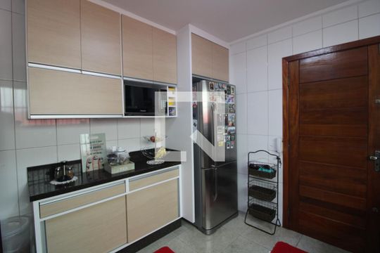 Cozinha de casa para alugar com 3 quartos, 250m² em Vila Romano, São Paulo