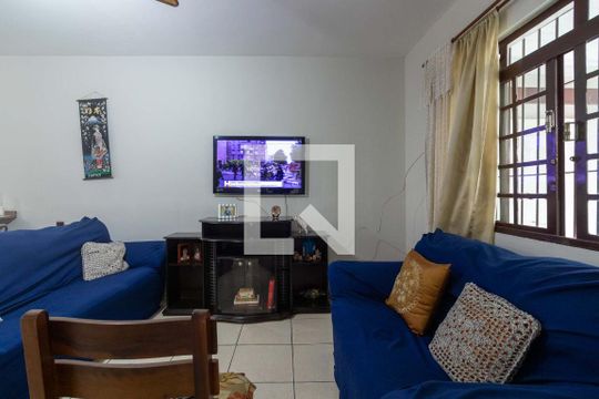 Casa à venda com 3 quartos, 120m² em Jardim Santos Dumont, São Paulo