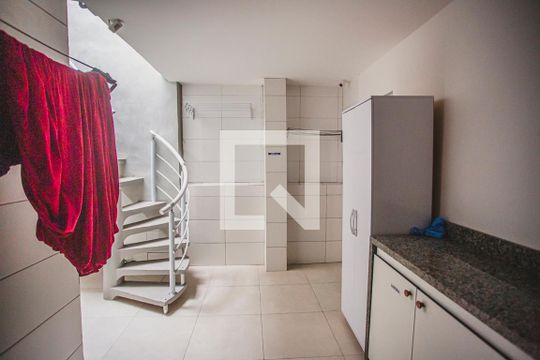 Lavandeiria coletiva de kitnet/studio para alugar com 1 quarto, 40m² em Planalto Paulista, São Paulo