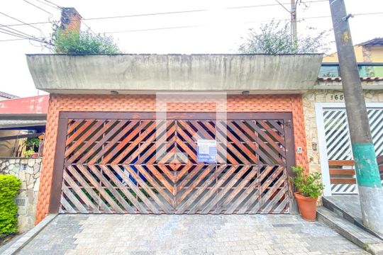 Fachada de casa à venda com 3 quartos, 210m² em Vila Danubio, São Bernardo do Campo