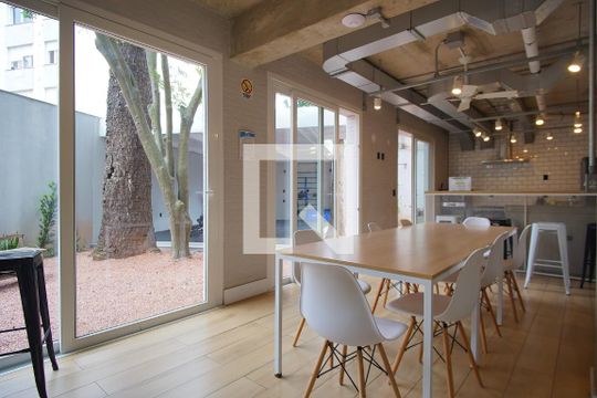 Área comum de apartamento à venda com 1 quarto, 20m² em Santa Cecília, Porto Alegre