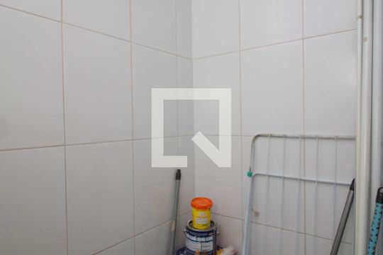 Quarto de Serviço de casa à venda com 3 quartos, 345m² em Vila Cruz das Almas, São Paulo