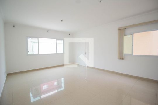 Sala de casa à venda com 3 quartos, 345m² em Vila Cruz das Almas, São Paulo