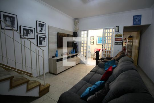 Casa à venda com 3 quartos, 130m² em Vila Dom Pedro I, São Paulo