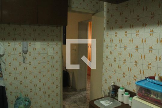 Cozinha e Área de Serviço de apartamento à venda com 2 quartos, 56m² em Socorro, São Paulo